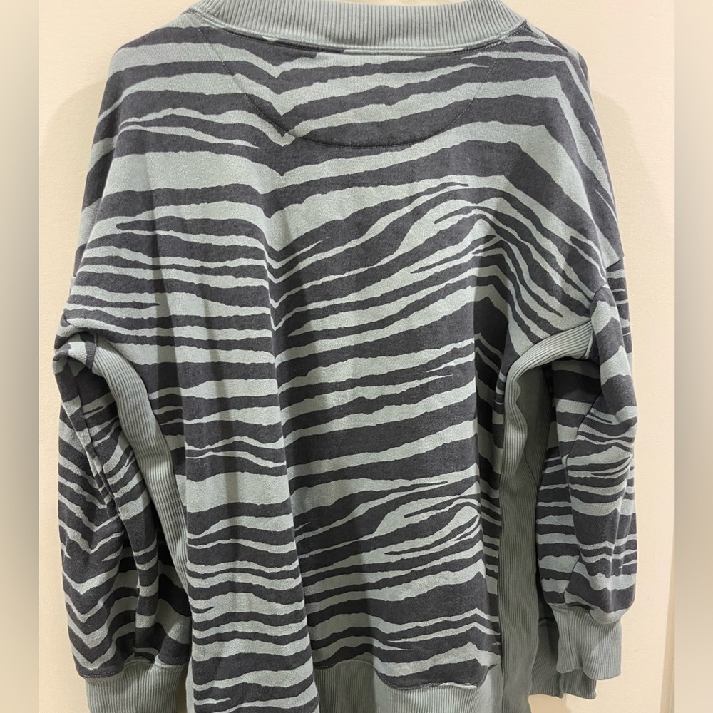 Aerie Good‎ Vibes Oversized Split Hem Zebra Print Sweatshirt Pullover Sz M - Picture 6 of 8